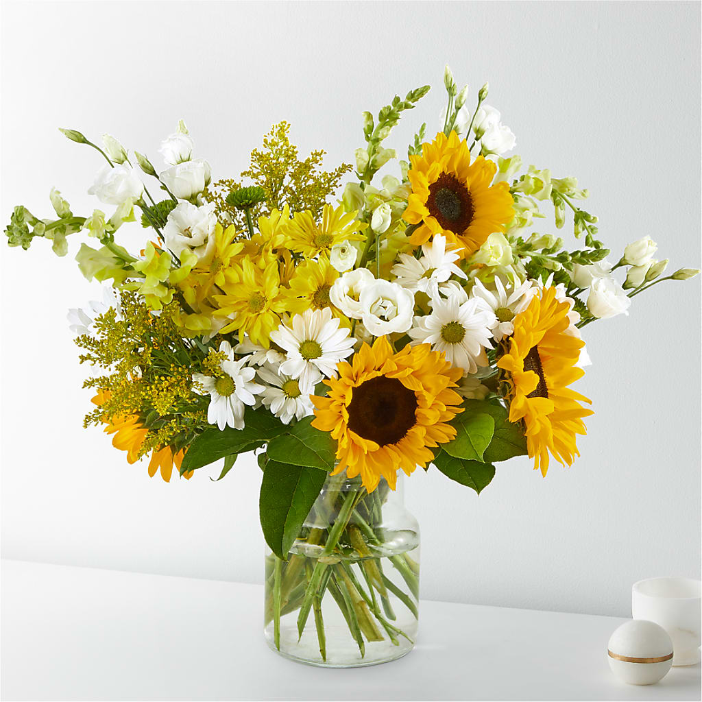 Hello Sunshine Bouquet – Minish And Potts Llc, Crestwood KY