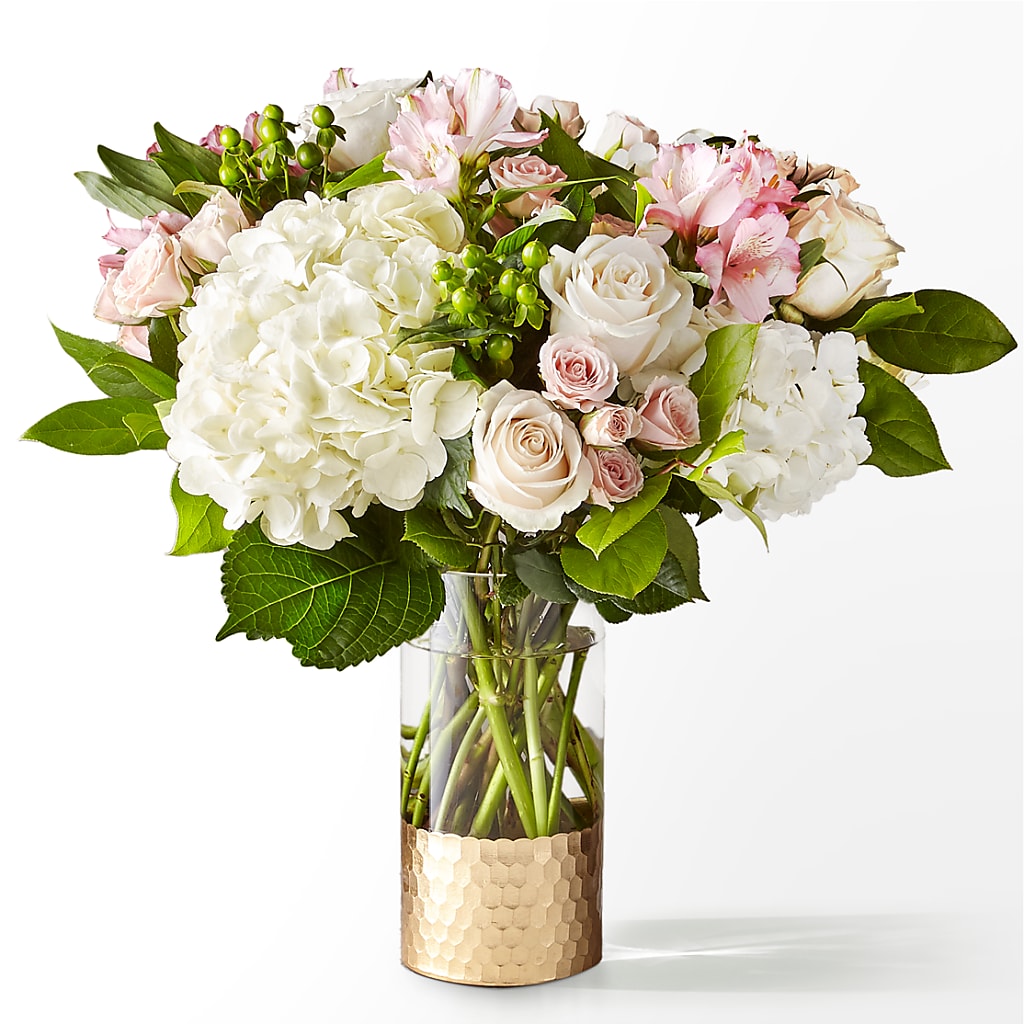 Parisian Stroll Bouquet – Minish And Potts Llc, Crestwood KY
