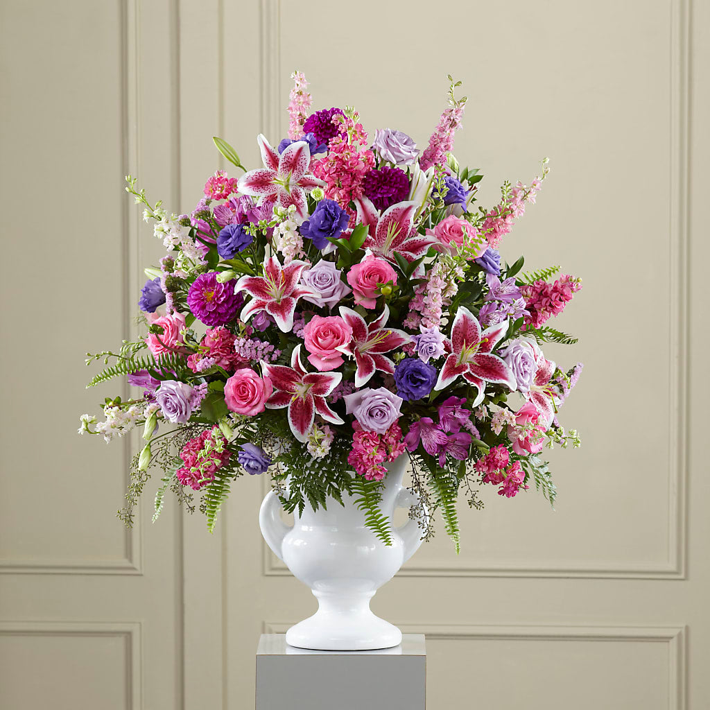 Peaceful Tribute Arrangement – Minish And Potts Llc, Crestwood KY