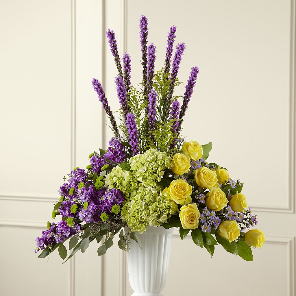 Affection Arrangement – Minish And Potts Llc, Crestwood KY