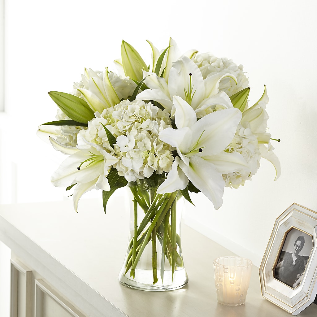 Compassionate Lily Bouquet – Minish And Potts Llc, Crestwood KY