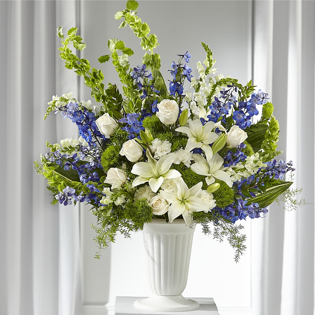 Heartfelt Hope Arrangement – Minish And Potts Llc, Crestwood KY