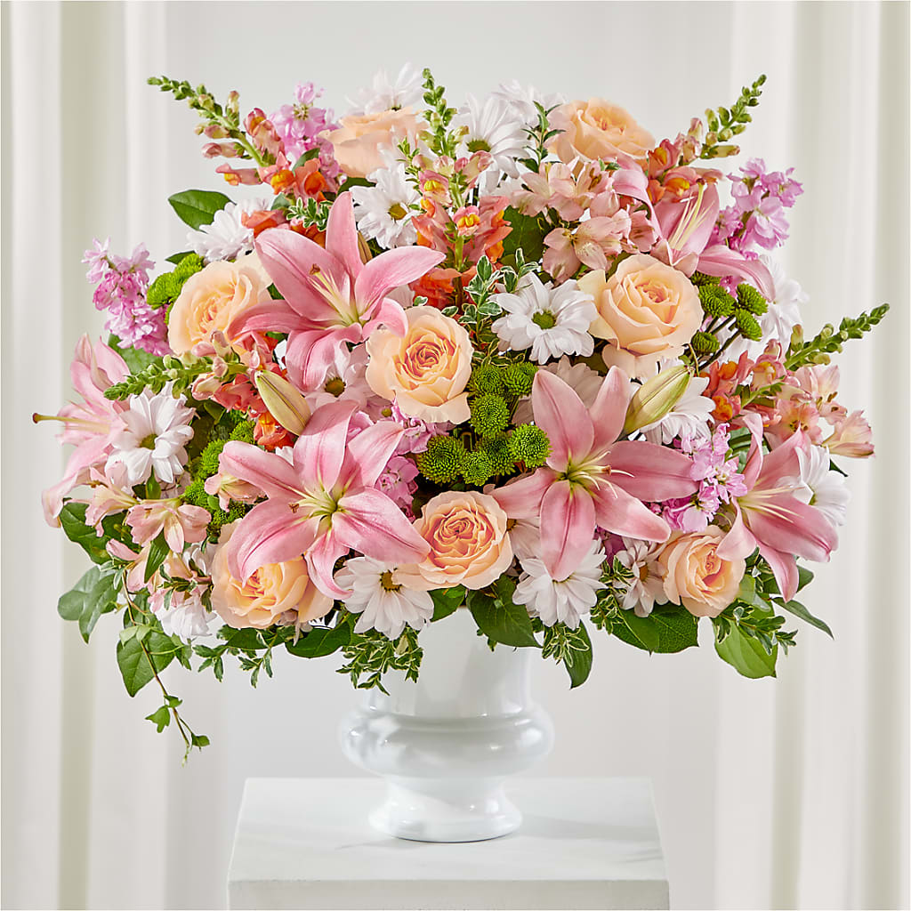 Heartfelt Gesture Urn Arrangement – Minish And Potts Llc, Crestwood KY