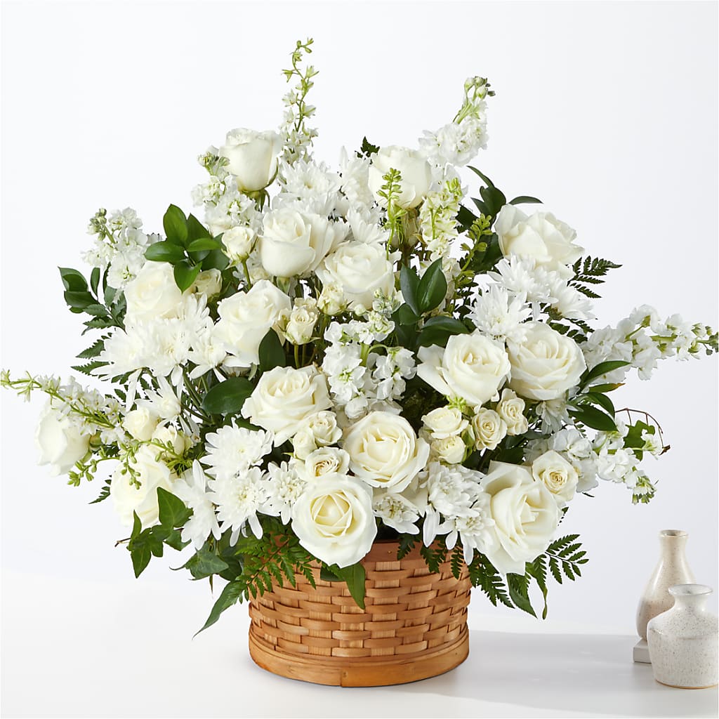 Heartfelt Condolences Arrangement – Minish And Potts Llc, Crestwood KY