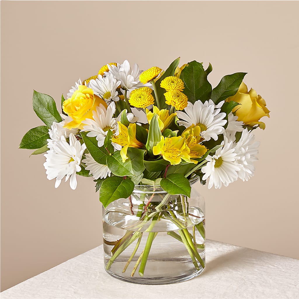 Sunny Sentiments Bouquet – Minish And Potts Llc, Crestwood KY