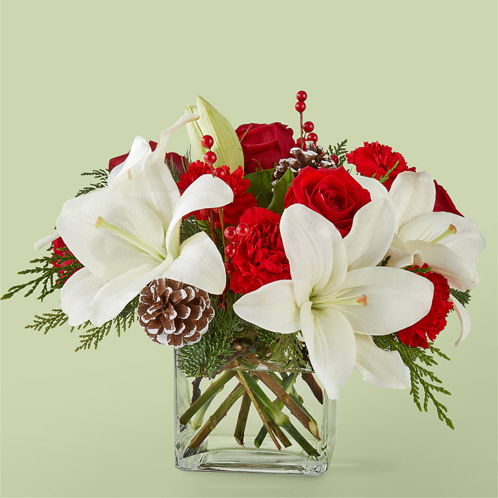 Glistening Icicles Bouquet – Minish And Potts Llc, Crestwood KY