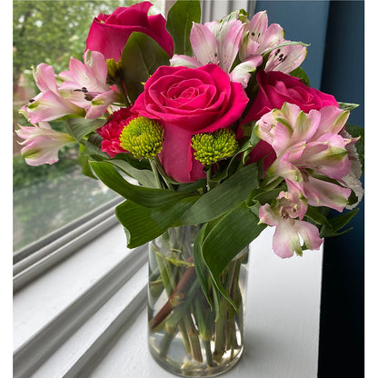 Sweet & Pretty Bouquet –  Minish And Potts Llc, Crestwood KY