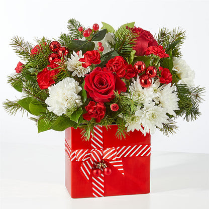 Presents Under the Tree Bouquet –  Minish And Potts Llc, Crestwood KY