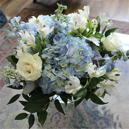 Clear Skies Bouquet –  Minish And Potts Llc, Crestwood KY