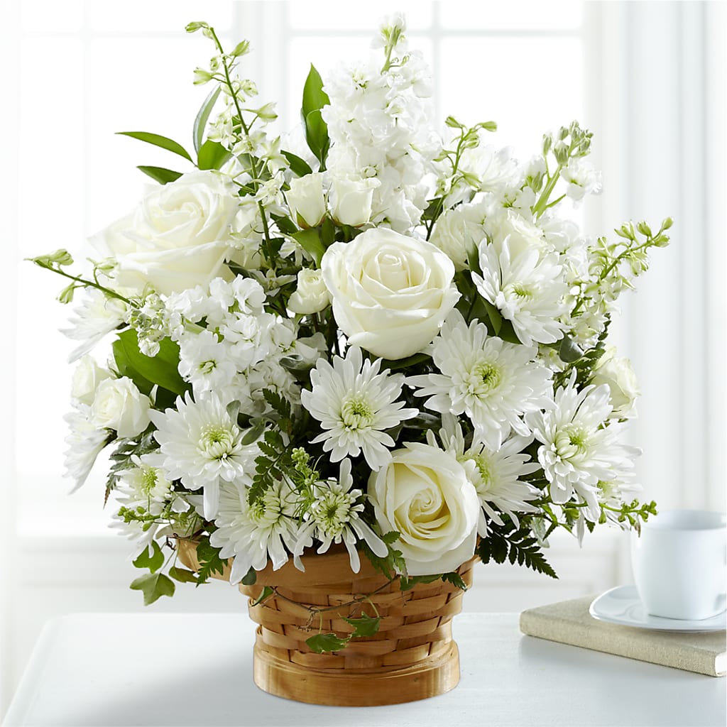 Heartfelt Condolences Arrangement –  Minish And Potts Llc, Crestwood KY