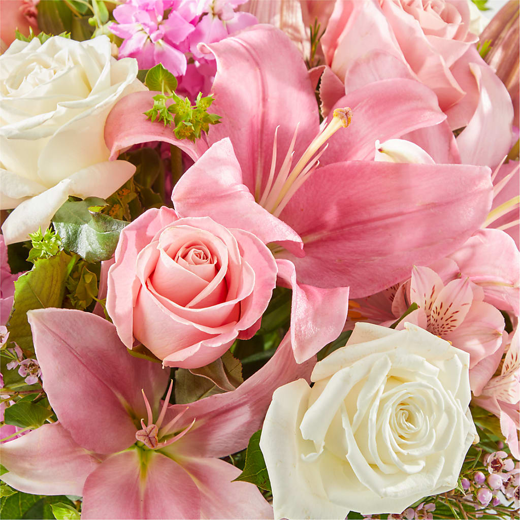 Ethereal Beauty Bouquet –  Minish And Potts Llc, Crestwood KY