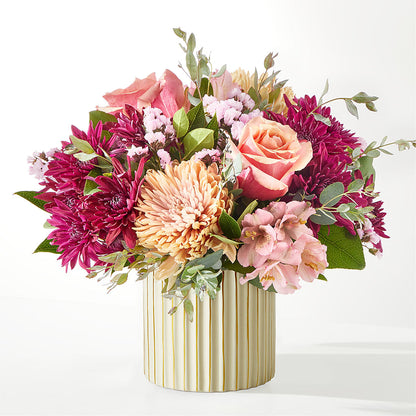 Berry Cobbler Bouquet with Ivory Vase –  Minish And Potts Llc, Crestwood KY