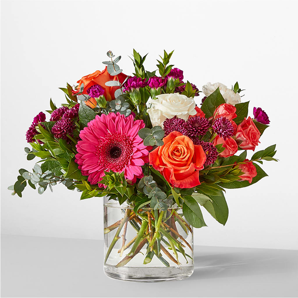 Smell the Roses Bouquet –  Minish And Potts Llc, Crestwood KY