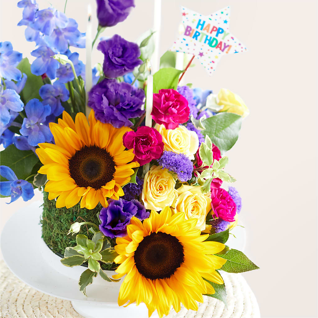 Star of the Day Floral Cake –  Minish And Potts Llc, Crestwood KY